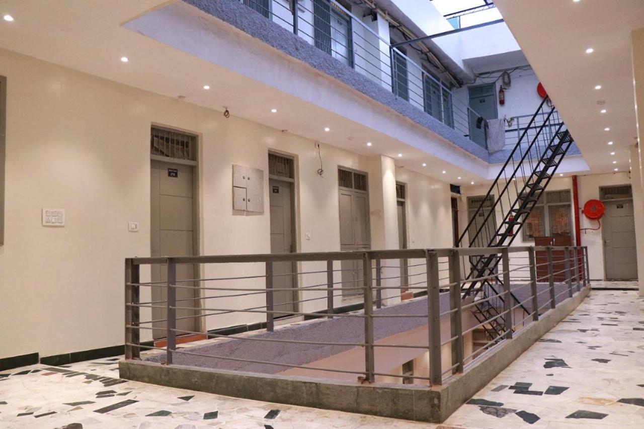 Amrit Hotel New Delhi Eksteriør billede